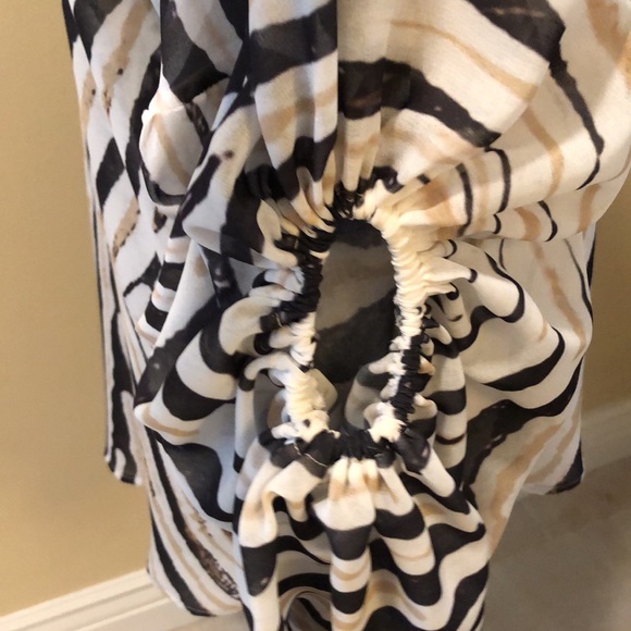 ✨Ramona LaRue Chiffon Balloon sleeve sheer cross tied abstract print overblouse - Picture 7 of 12